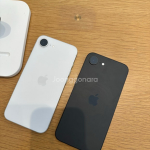 아이폰 16e 화이트 깨끗한제품으로 낫싱3 교환해봐요!