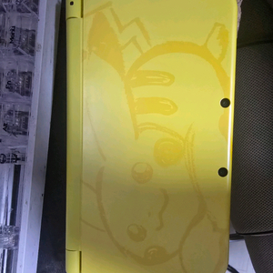 닌텐도 new 3ds LL피카츄(xl은 한국 ll은일본어판)