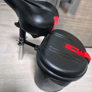 전동킥보드 보관함. 가방