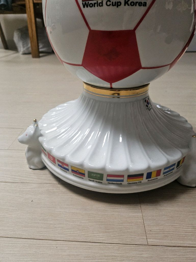 2002년월드컵 축구공 도자기 장식품--1