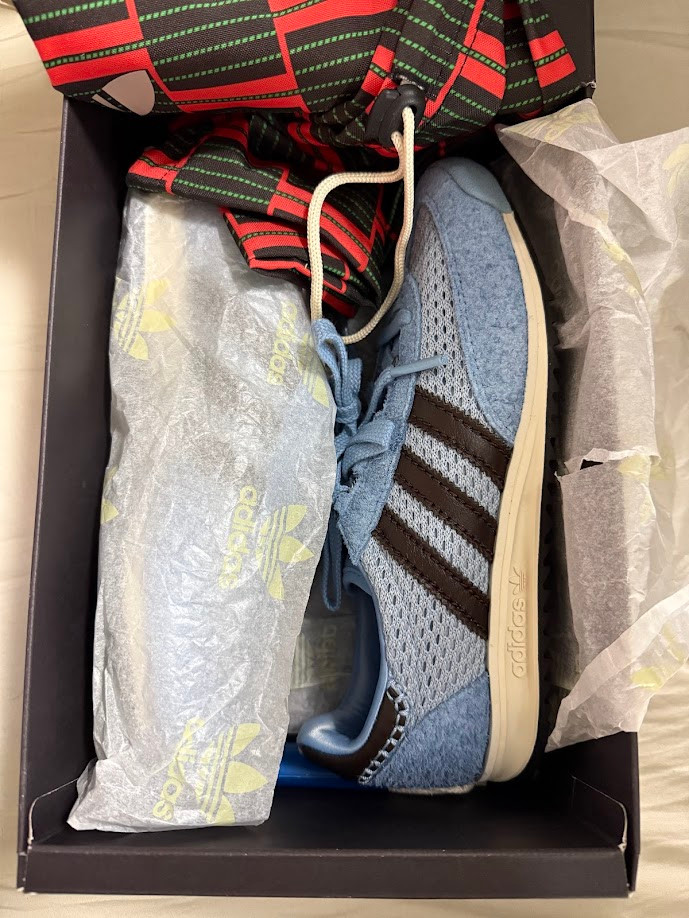 아디다스 웨일즈보너 스니커즈--1