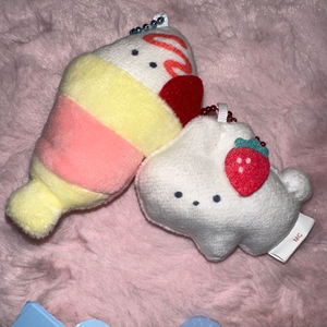 츠부라나 동그란 눈동자 딸기 쁘띠 인형 가챠