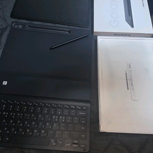 갤럭시탭s9플러스 5g + 정품키보드케이스