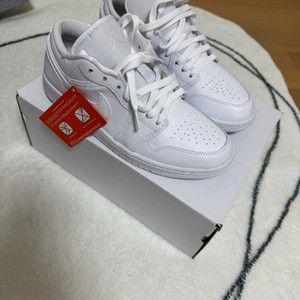 (풀박새제품) 나이키 에어 조던 1 로우 올백 255mm