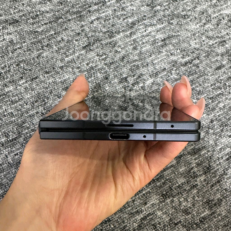 상태SS급 갤럭시Z플립7 256기가 공기계 중고폰 업무폰 주식폰 게임폰 서브폰 최신폰 삼성공기계--7