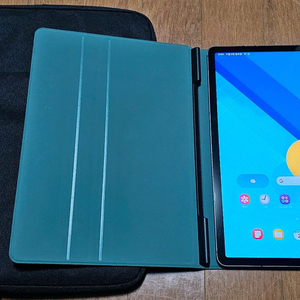 갤럭시탭S8 SM-X700 wifi 128G 모델입니다