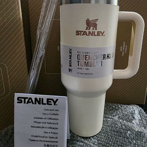 (새상품)(배송비포함)스탠리 텀블러(1.18L)