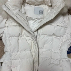 에고이스트 화이트 퍼 퀼팅 패딩 55 여성 겨울 후디 후드 모자