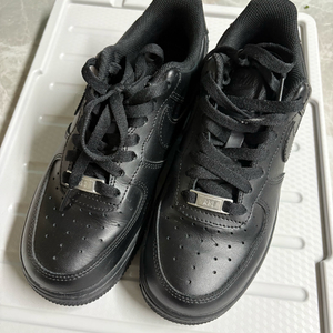 나이키 블랙포스 225