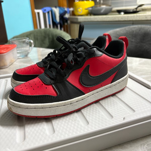 나이키 코트버로우 러우 리크래프트 레드 225