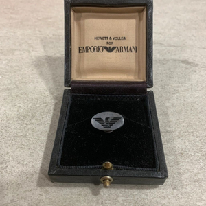 엠포리오 알마니 조르지오 알마니 Armani 핀 뱃지 수집품