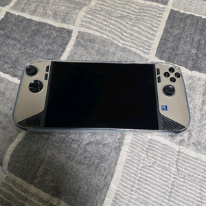 MSI 클로 8 Ai / 루나 클로