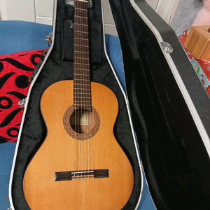 알함브라클래식기타