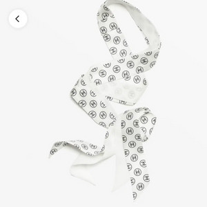 새상품 샤넬 트윌리 방도 스카프 aab535 정가이하 64->54만웡