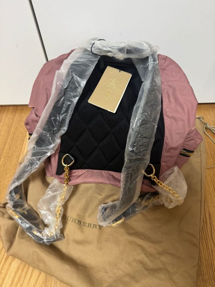 버버리 스몰 핑크 백팩 (새상품)--7
