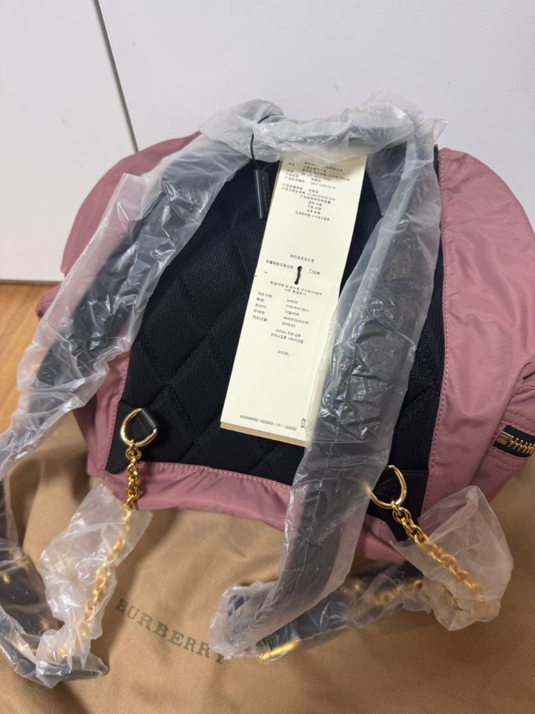 버버리 스몰 핑크 백팩 (새상품)--8