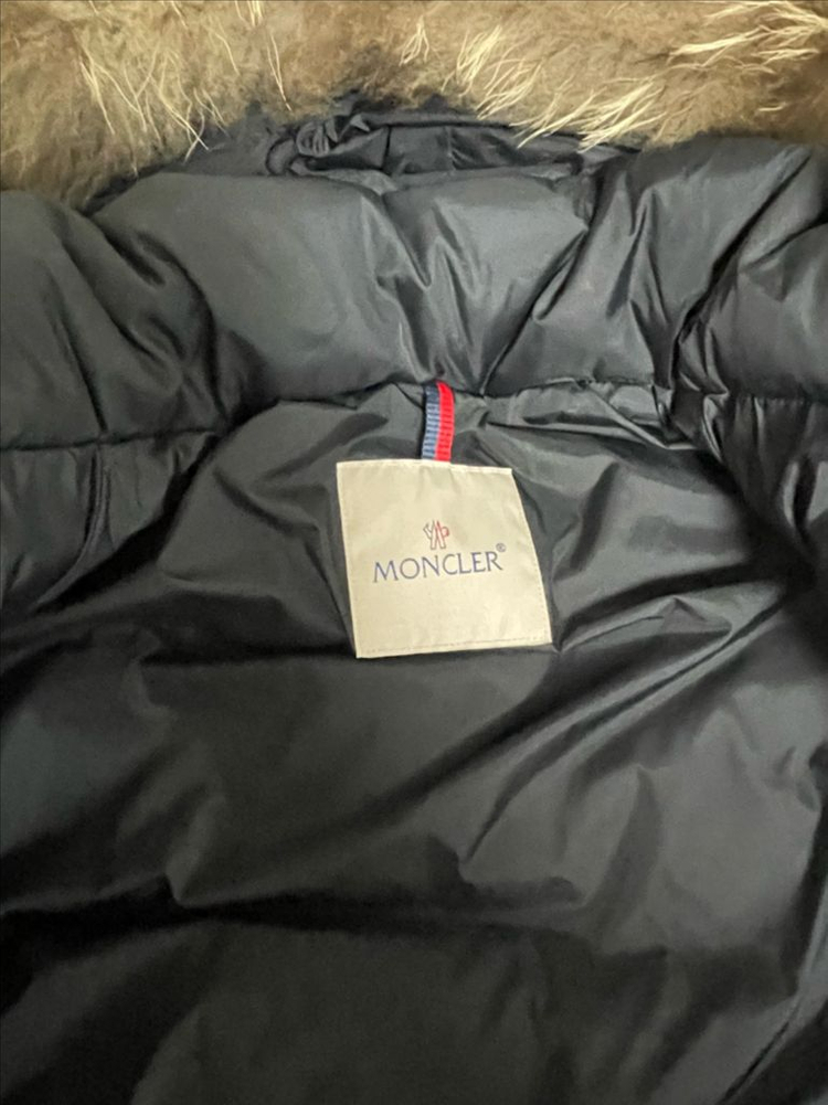 몽클레어 마야프 패딩 블랙 3사이즈100--3