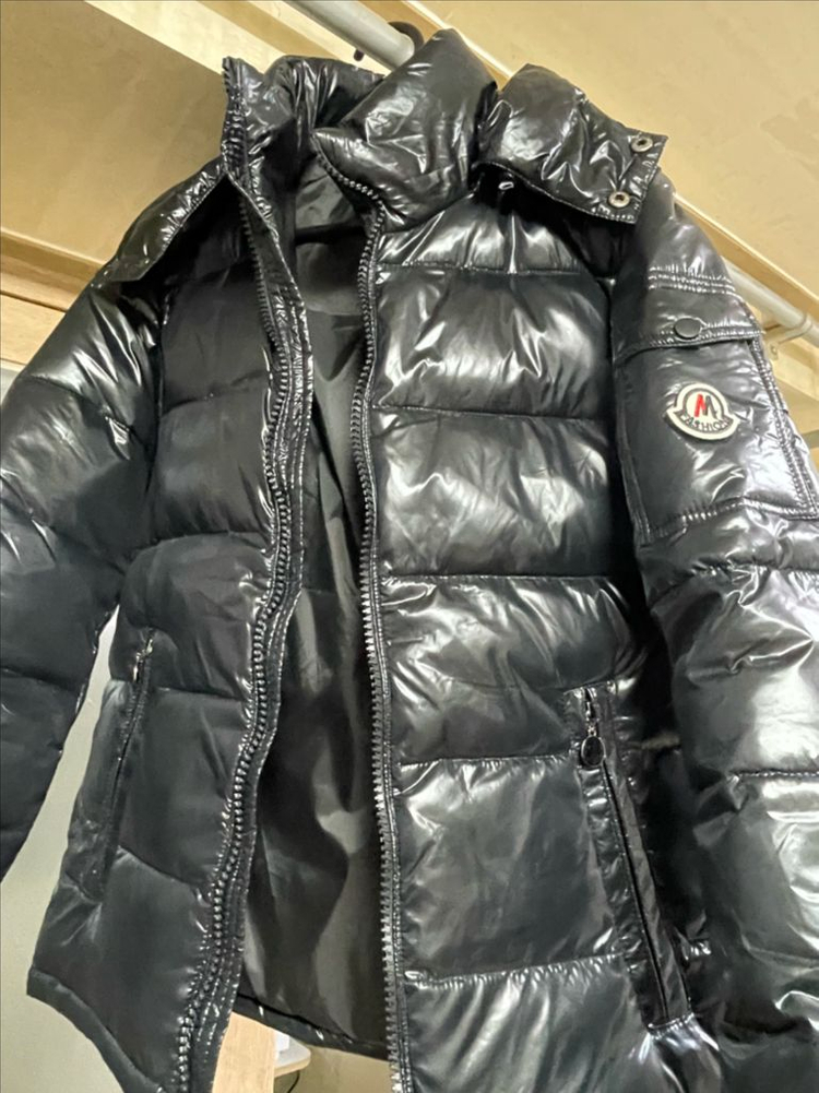 몽클레어 마야 유광블랙 1사이즈 급처--1