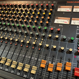 [타스캄] Tascam M224 빈티지 아날로그 콘솔