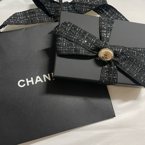 샤넬 카드지갑 카드홀더 클래식 블랙 캐비어 새상품