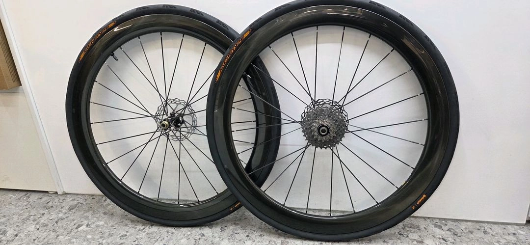 파스포츠 엑스트라라이트 50mm 카본 빌딩휠셋 이미지