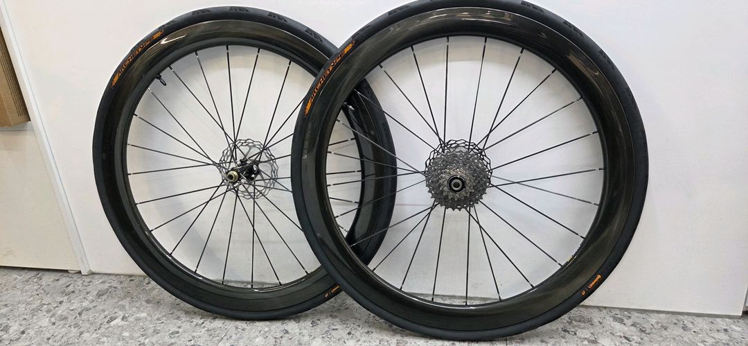 파스포츠 엑스트라라이트 50mm 카본 빌딩휠셋 이미지