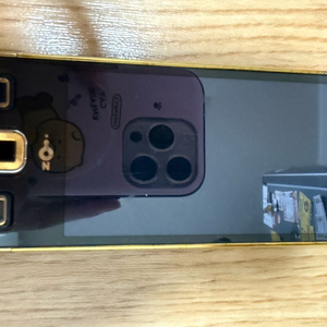 LG CYON 맥스폰 / 전원 켜짐 / 개통 불가 추정 / 소장용·부품용