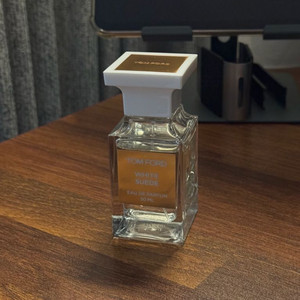 톰포드 화이트스웨이드 50ml