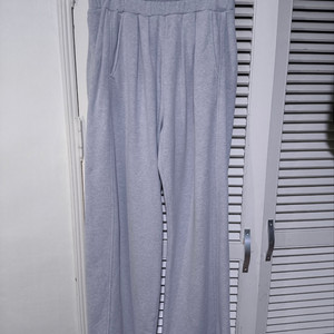 L 르아브 트레이닝바지 와이드