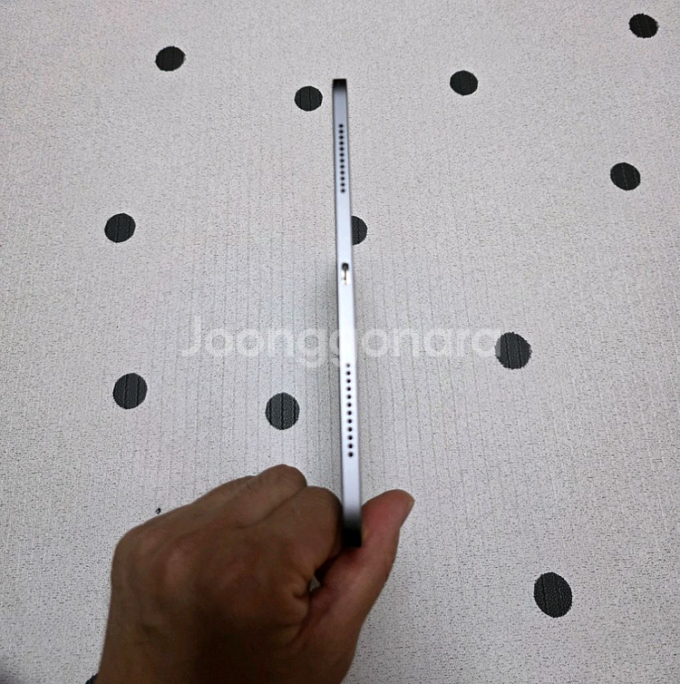 아이패드 에어 4 64g 매직키보드--6