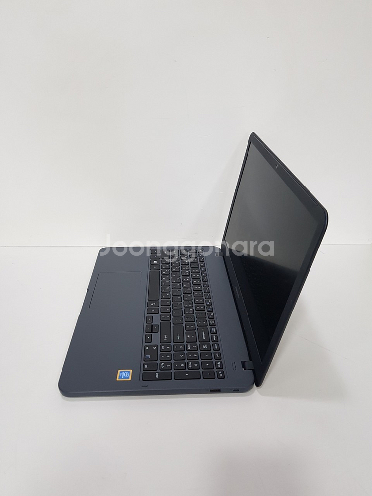 226번 삼성 15인치 UHD 일러스트 업무용 중고노트북--4