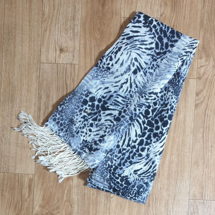 미사용 레노마(Renoma) 애니멀 패턴 숄 스카프 머플러 여성 목도리--3