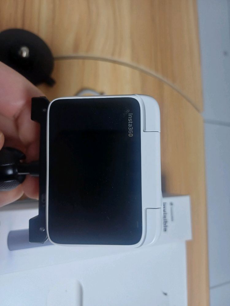 인스타360 go3s 128기가 팝니다--1