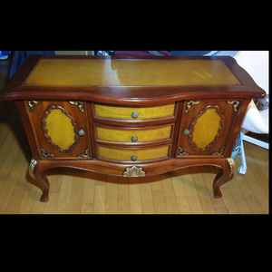 우아하고 고급스러운 엔틱 투톤 콘솔 거실장 수납장