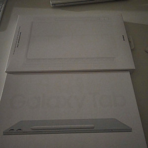 갤럭시탭s10플러스 256 실버 + 키보드 케이스