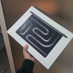 2025 맥북 프로 M4 pro 미개봉 싸게 팝니다! 1대남음