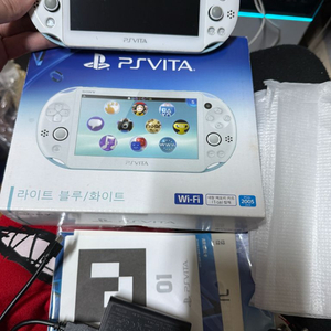 소니 ps vita(비타) 2세대 라이트 블루 화이트 게임기