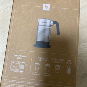 네스프레소에어로치노4