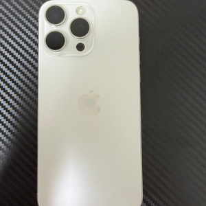 아이폰 15 프로 맥스 256GB 실버 A급 / 배터리86% / 케이스2개