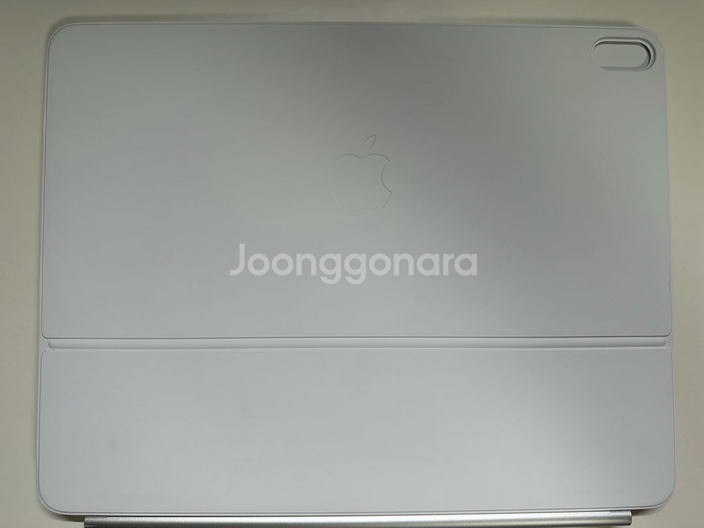 애플 정품 아이패드 에어 13인치 (M2, M3 용) 매직키보드--1
