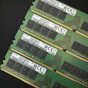 삼성전자 DDR4 32GB RAM (개당 32GB, 총 4개)