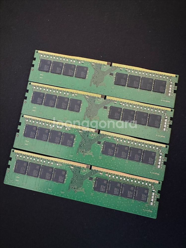 삼성전자 DDR4 32GB RAM (개당 32GB, 총 4개)--1