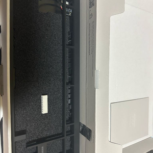 우팅80he 플라스틱 블랙 하우징 이미지