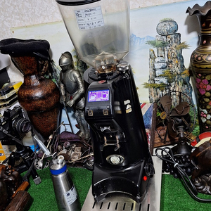 유레카 올림푸스75E. 커피분쇄기 이미지