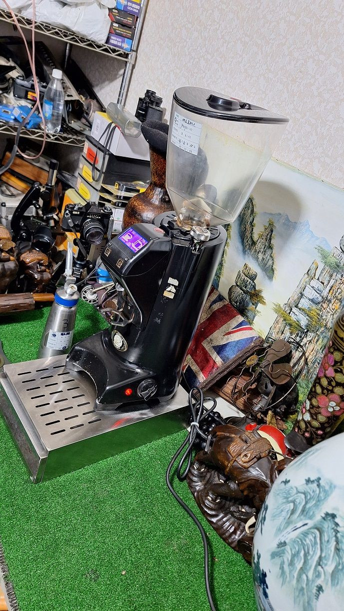 유레카 올림푸스75E. 커피분쇄기 이미지