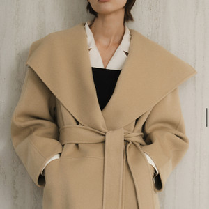 유메르 코트 잔느 하이넥 코트 로얄베이지 (현재단종)