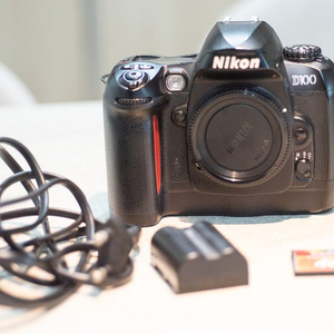 니콘 D100 컨디션 양호 / CF 4G포함
