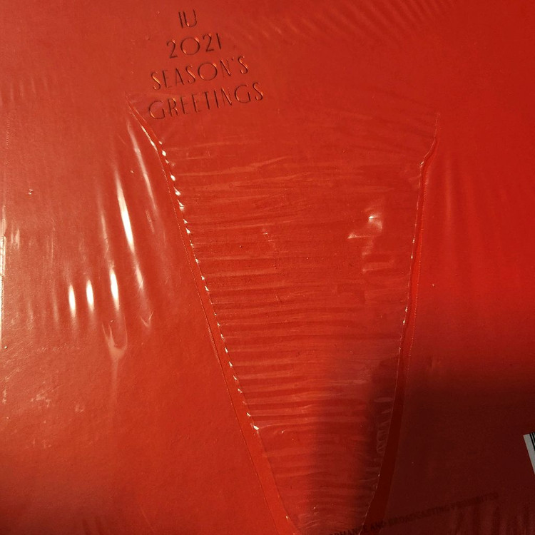 2021아이유 시즌그리팅 이미지