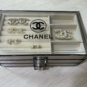 샤넬 귀걸이 & 수납합