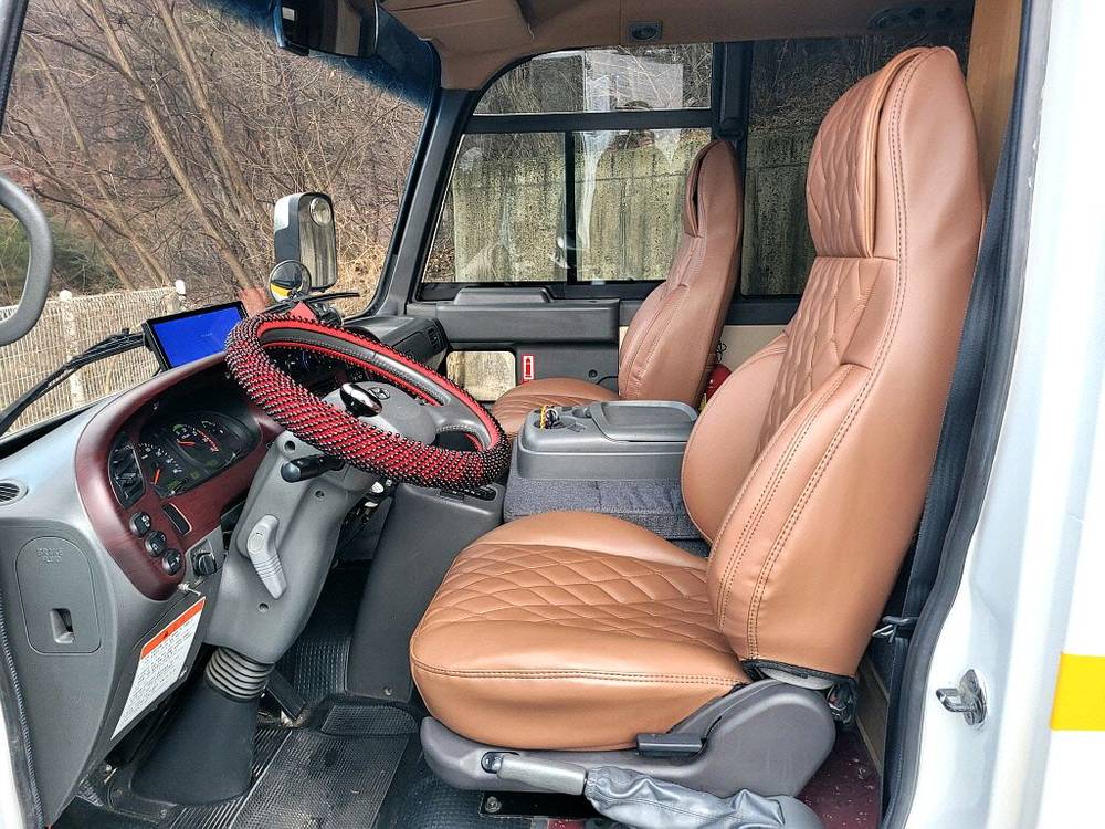 13년 뉴카운티2인승캠핑카(오토,4인구변가능)-전액할부됨 이미지